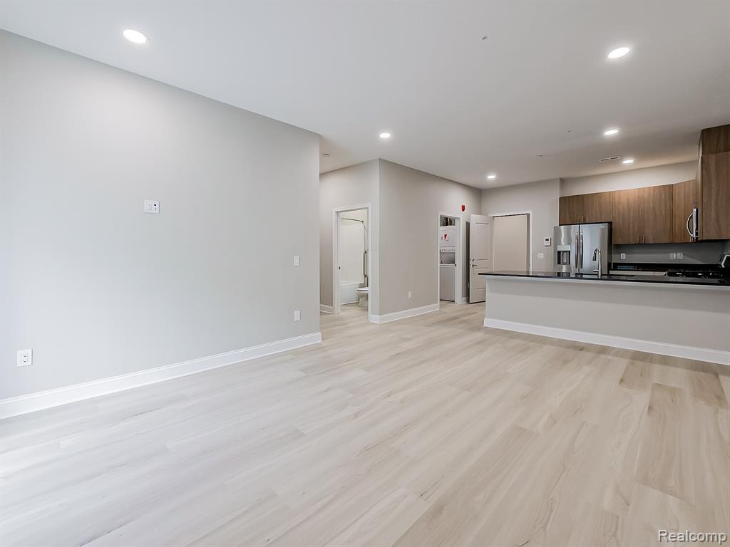 31480 Warren Road, Unit 302 Westland, MI 48185 - Photo 7 of 33
