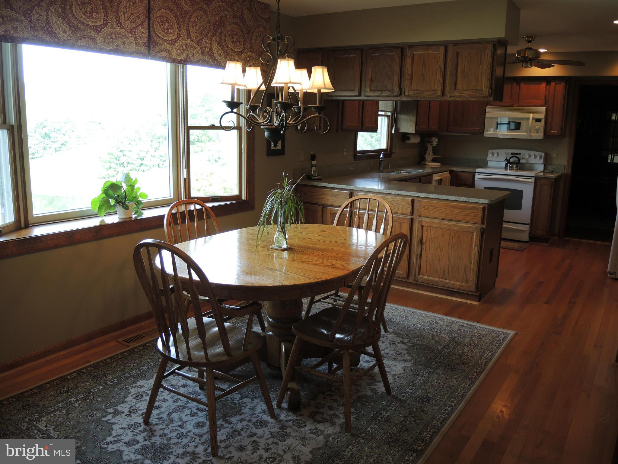 9620 Ridge View Drive Marshall, VA 20115 - Photo 14 of 30 Dinette for Casual Dining