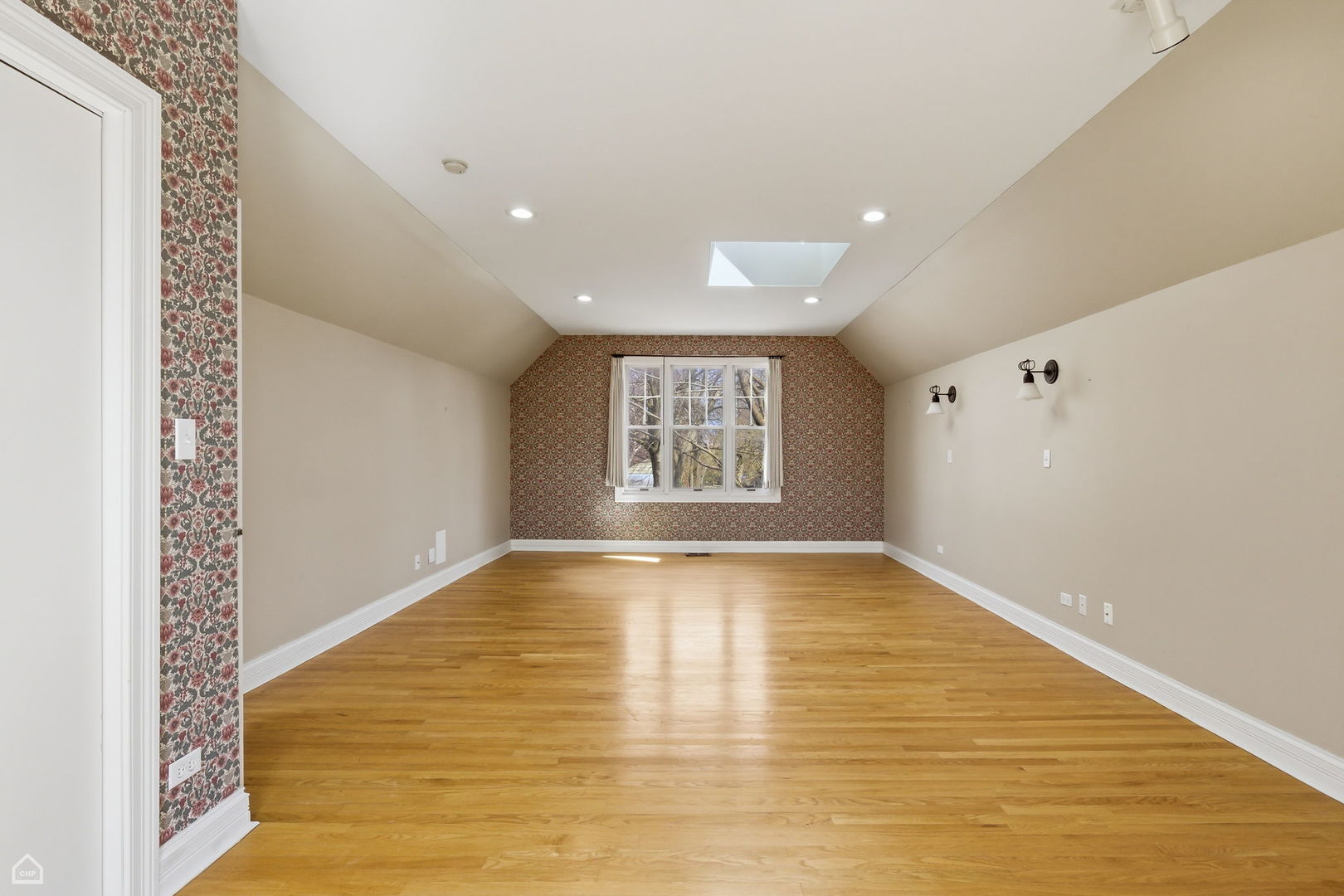 98 Williamsburg Road Evanston, IL 60203 - Photo 11 of 25