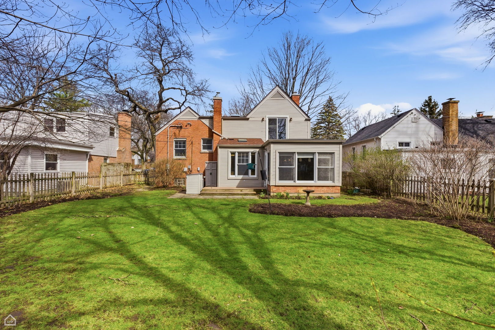 98 Williamsburg Road Evanston, IL 60203 - Photo 18 of 25