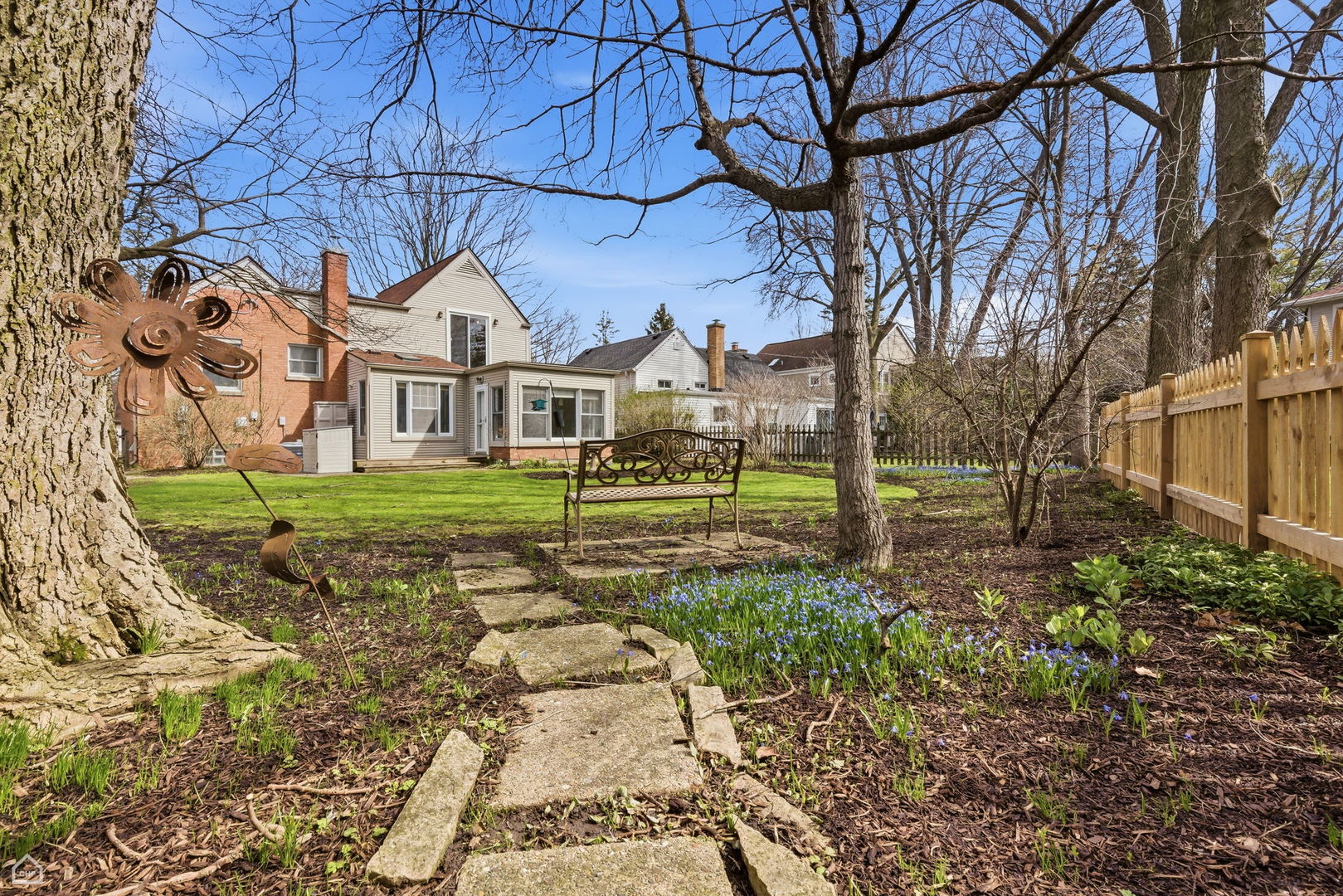 98 Williamsburg Road Evanston, IL 60203 - Photo 19 of 25