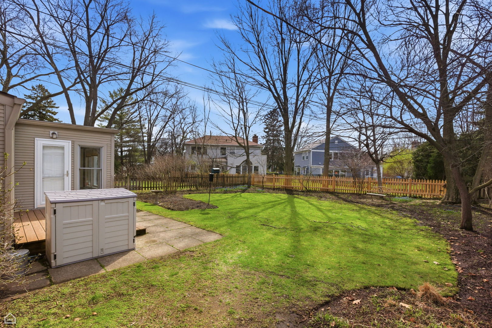 98 Williamsburg Road Evanston, IL 60203 - Photo 20 of 25