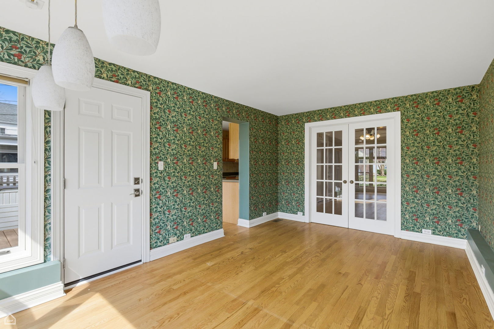 98 Williamsburg Road Evanston, IL 60203 - Photo 7 of 25