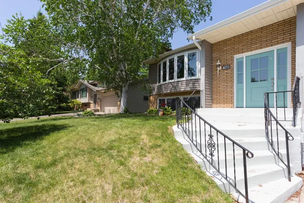$399,900 | 7348 Steepleview Road, Woodbury, MN 55125