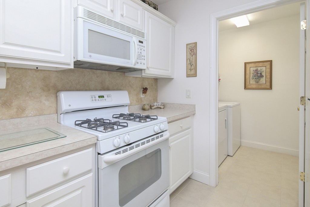 7 Prestwick Road, Unit 7 Bourne, MA 02532 - Photo 9 of 20