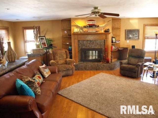 8507 North Ford Road Edwards, IL 61528 - Photo 9 of 36 Gallery Image 9