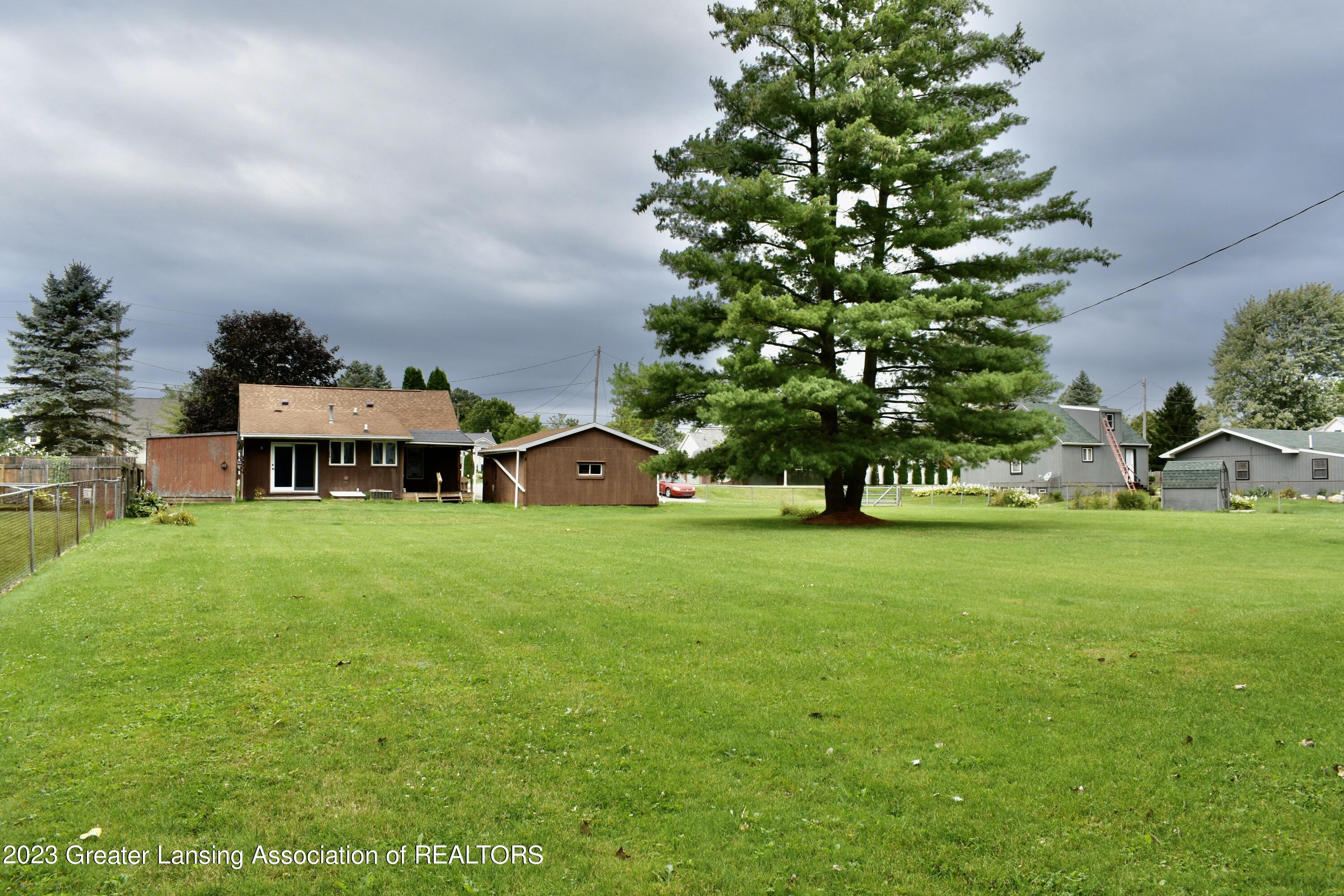 2180 Washington Road Lansing, MI 48911 - Photo 28 of 35 IMG_6050