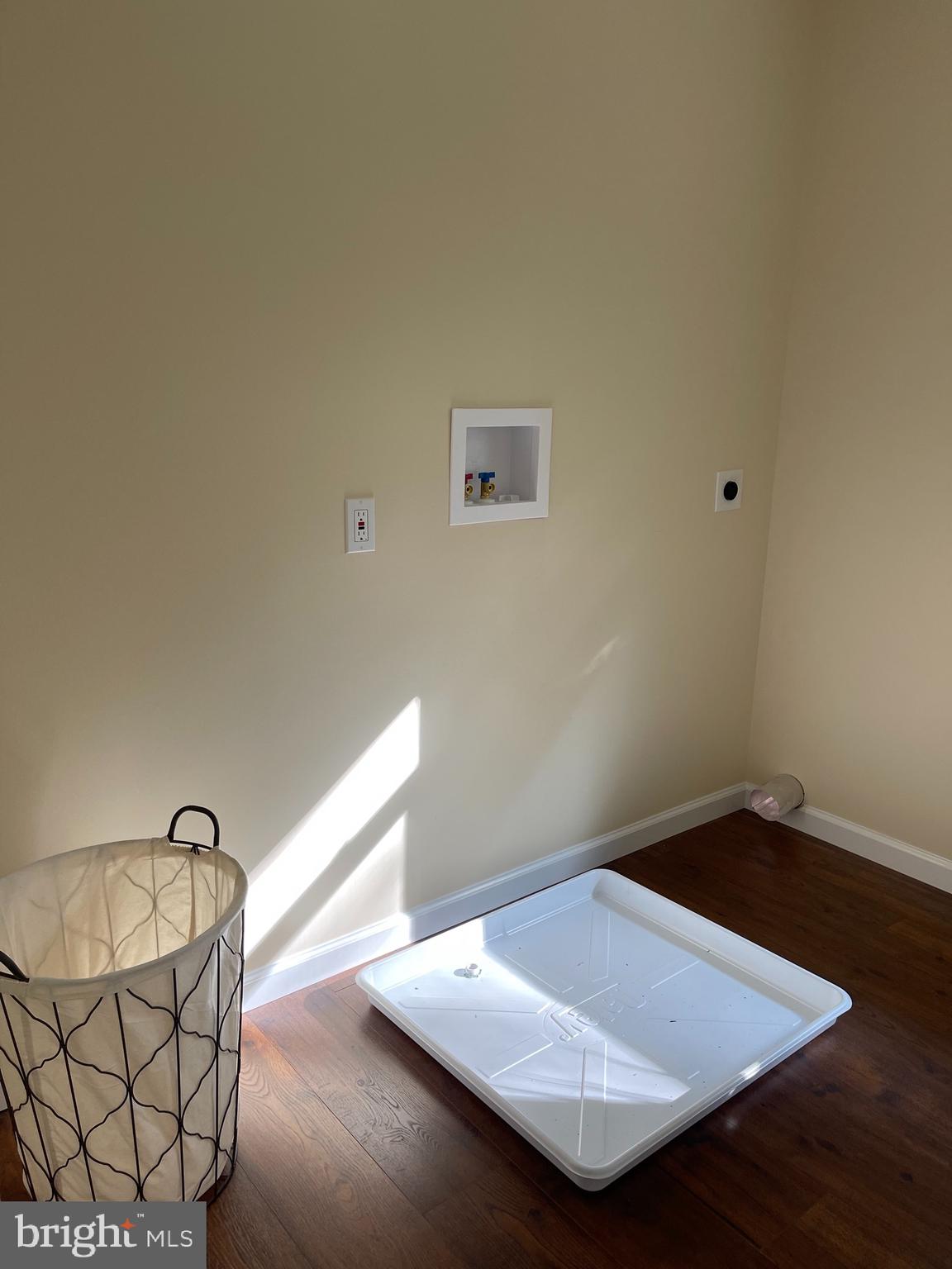 832 Bouchelle Road Elkton, MD 21921 - Photo 20 of 42 Laundry room