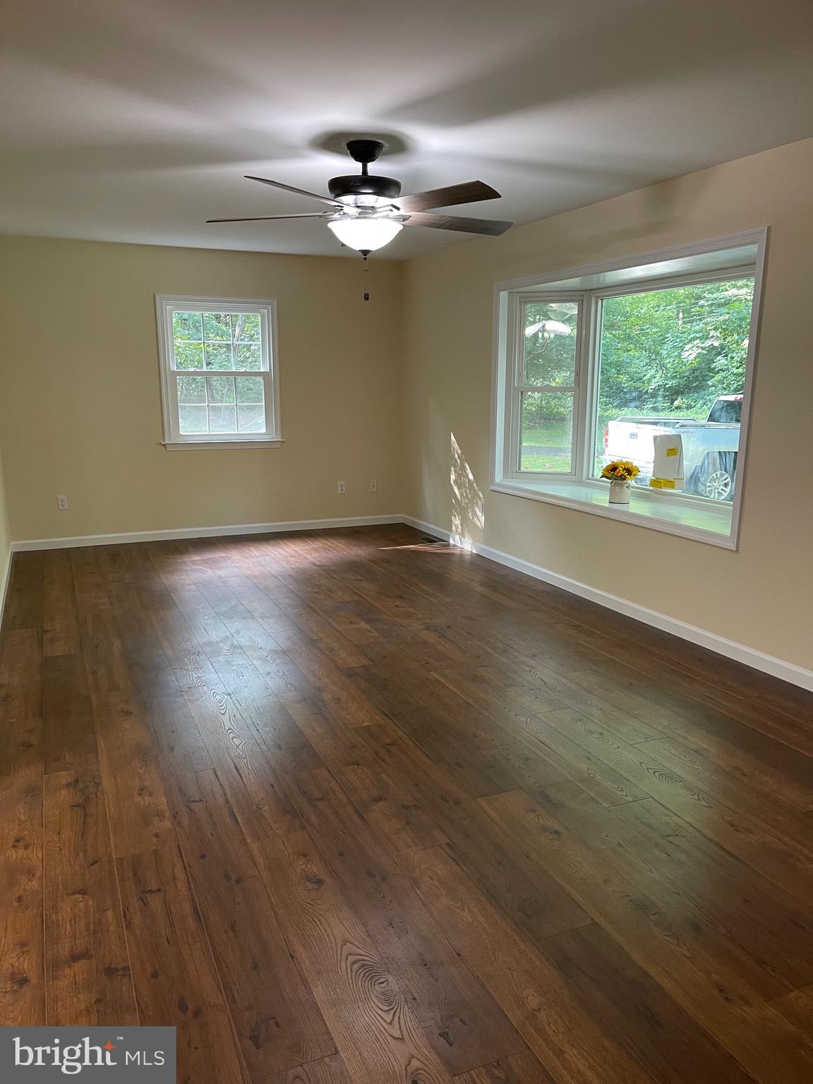 832 Bouchelle Road Elkton, MD 21921 - Photo 23 of 42 Pergo hardwood laminate flloring