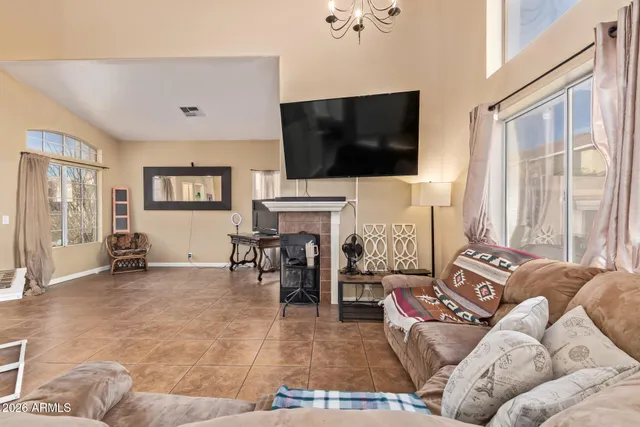 $525,000 | 2914 East Windsong Drive, Phoenix, AZ 85048