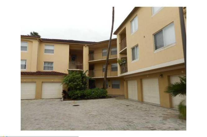 741 North Pine Island Road, Unit 307 Plantation, FL 33324 - Photo 2 of 18 Photo 2