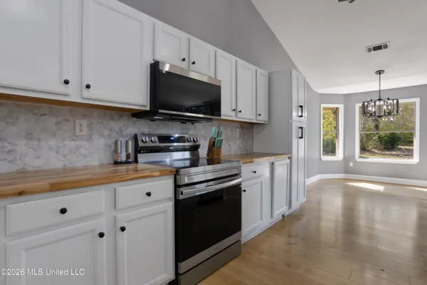 $330,000 | 6 Deerwood Drive, Perkinston, MS 39573