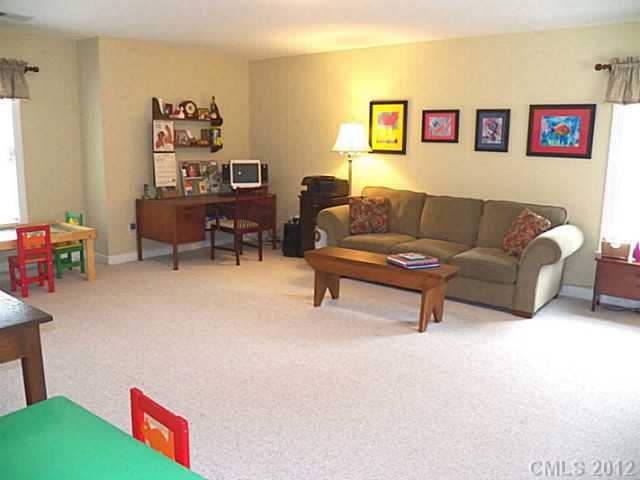 1303 Foxfield Road Waxhaw, NC 28173 - Photo 13 of 16 Gallery Image 13
