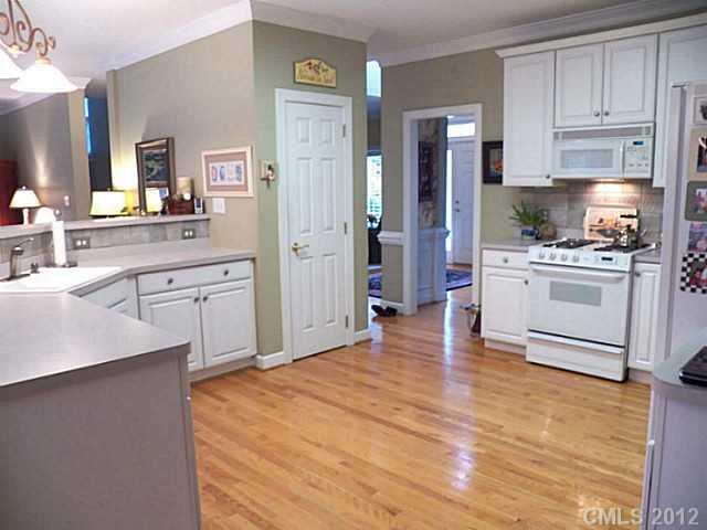 1303 Foxfield Road Waxhaw, NC 28173 - Photo 6 of 16 Gallery Image 6