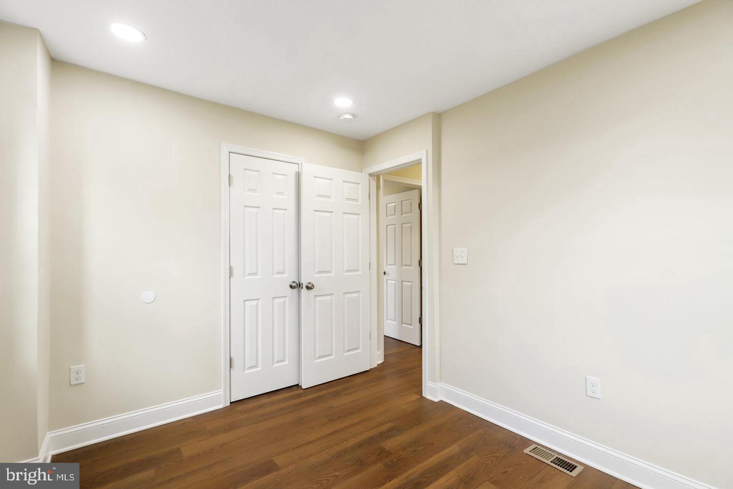 5011 Nantucket Road College Park, MD 20740 - Photo 18 of 35