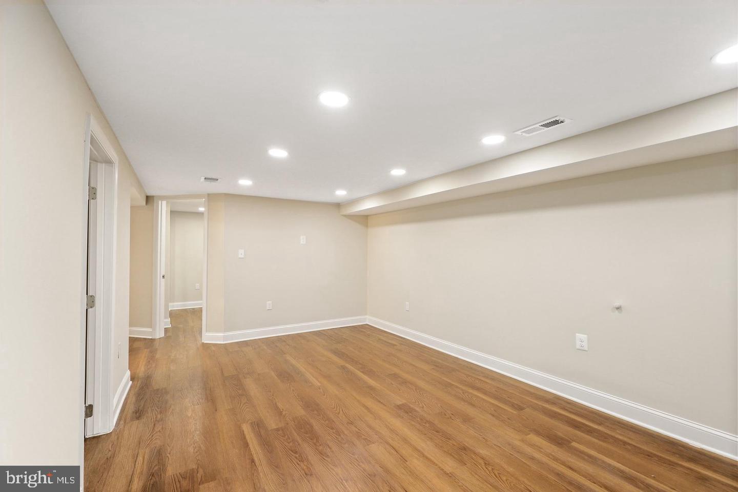 5011 Nantucket Road College Park, MD 20740 - Photo 23 of 35