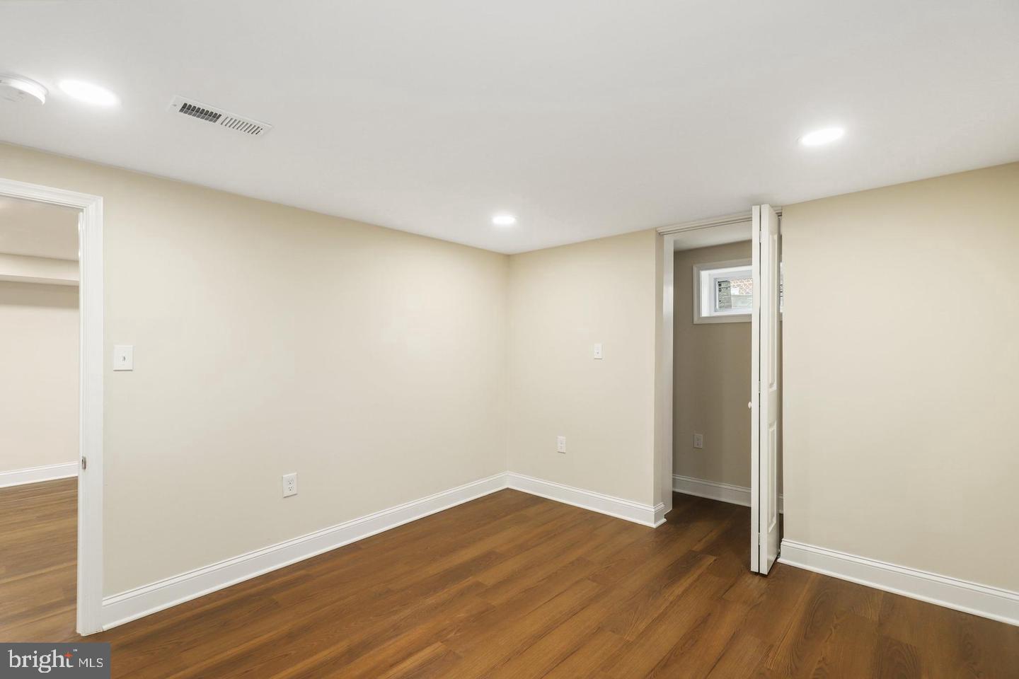 5011 Nantucket Road College Park, MD 20740 - Photo 28 of 35