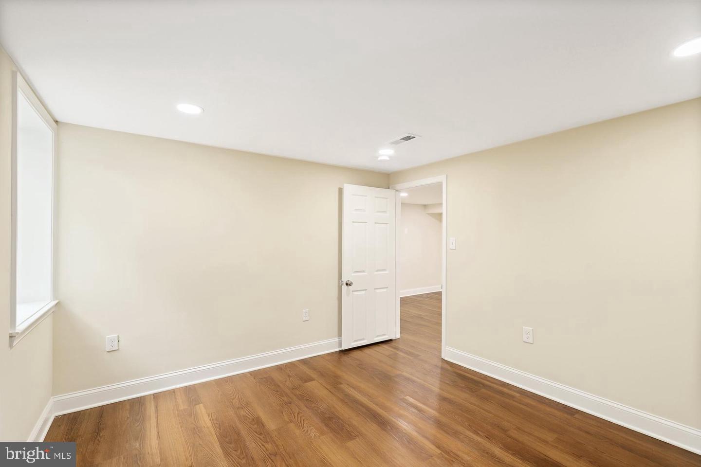 5011 Nantucket Road College Park, MD 20740 - Photo 29 of 35