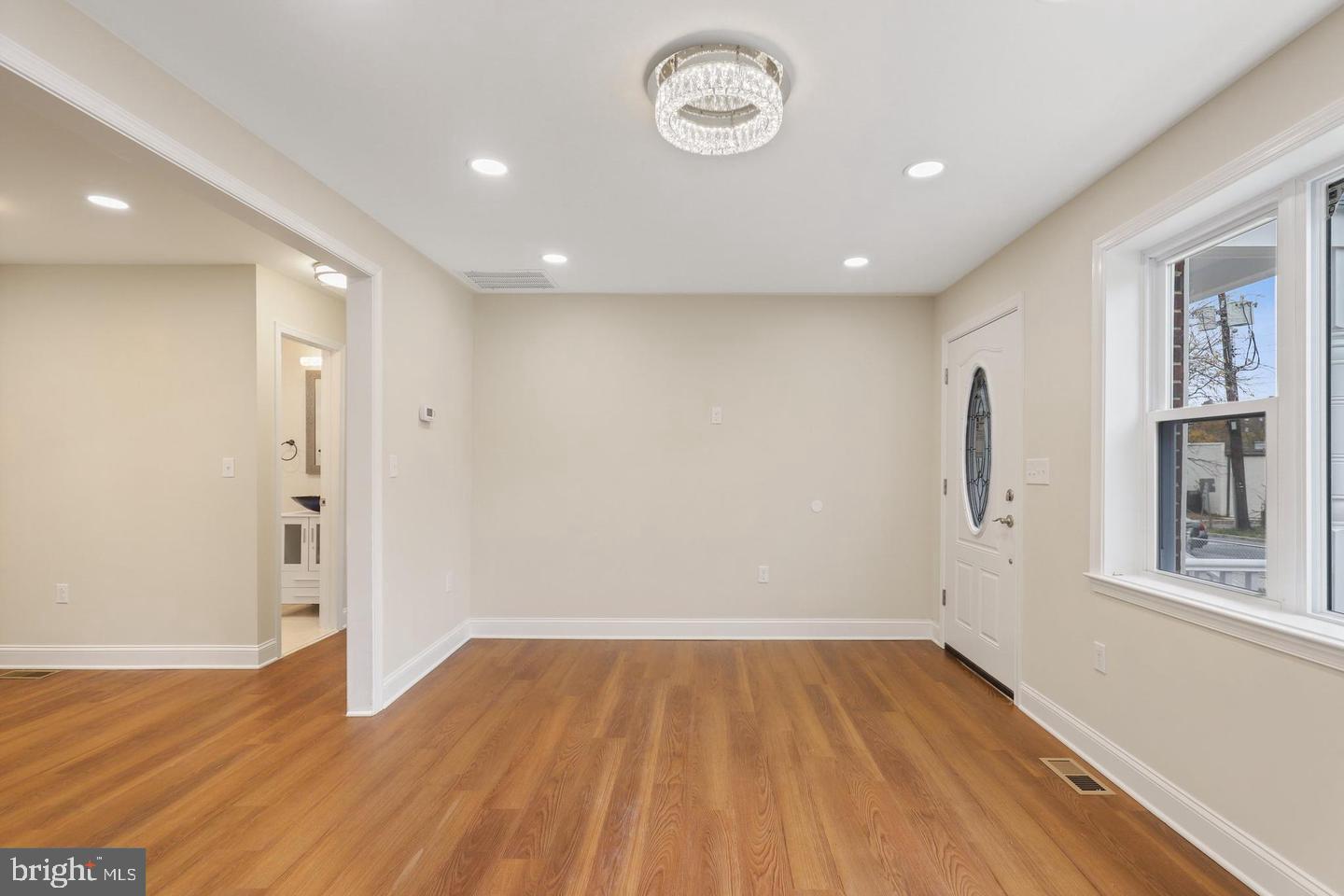 5011 Nantucket Road College Park, MD 20740 - Photo 3 of 35