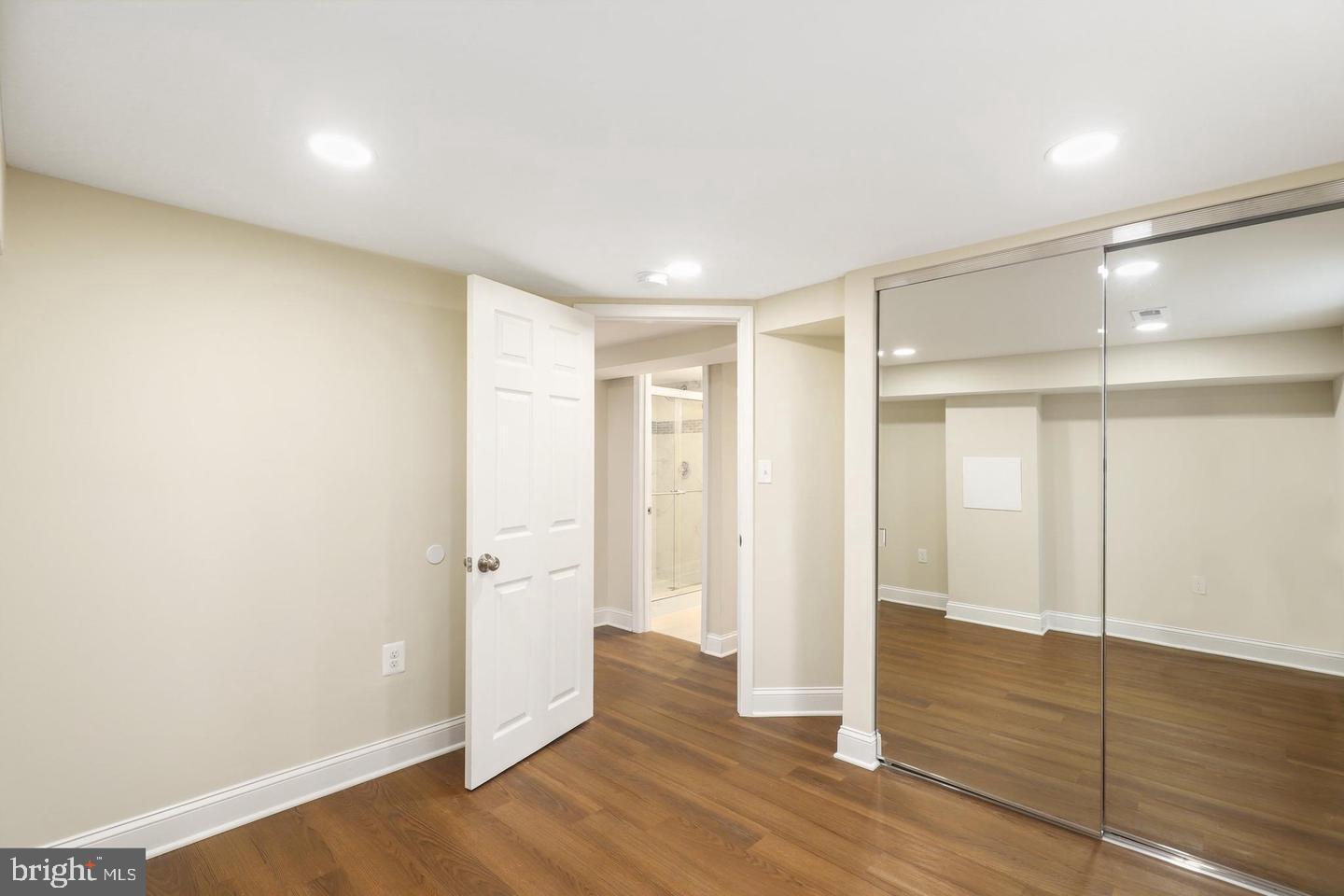 5011 Nantucket Road College Park, MD 20740 - Photo 31 of 35