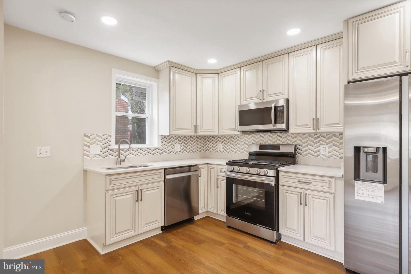 5011 Nantucket Road College Park, MD 20740 - Photo 9 of 35