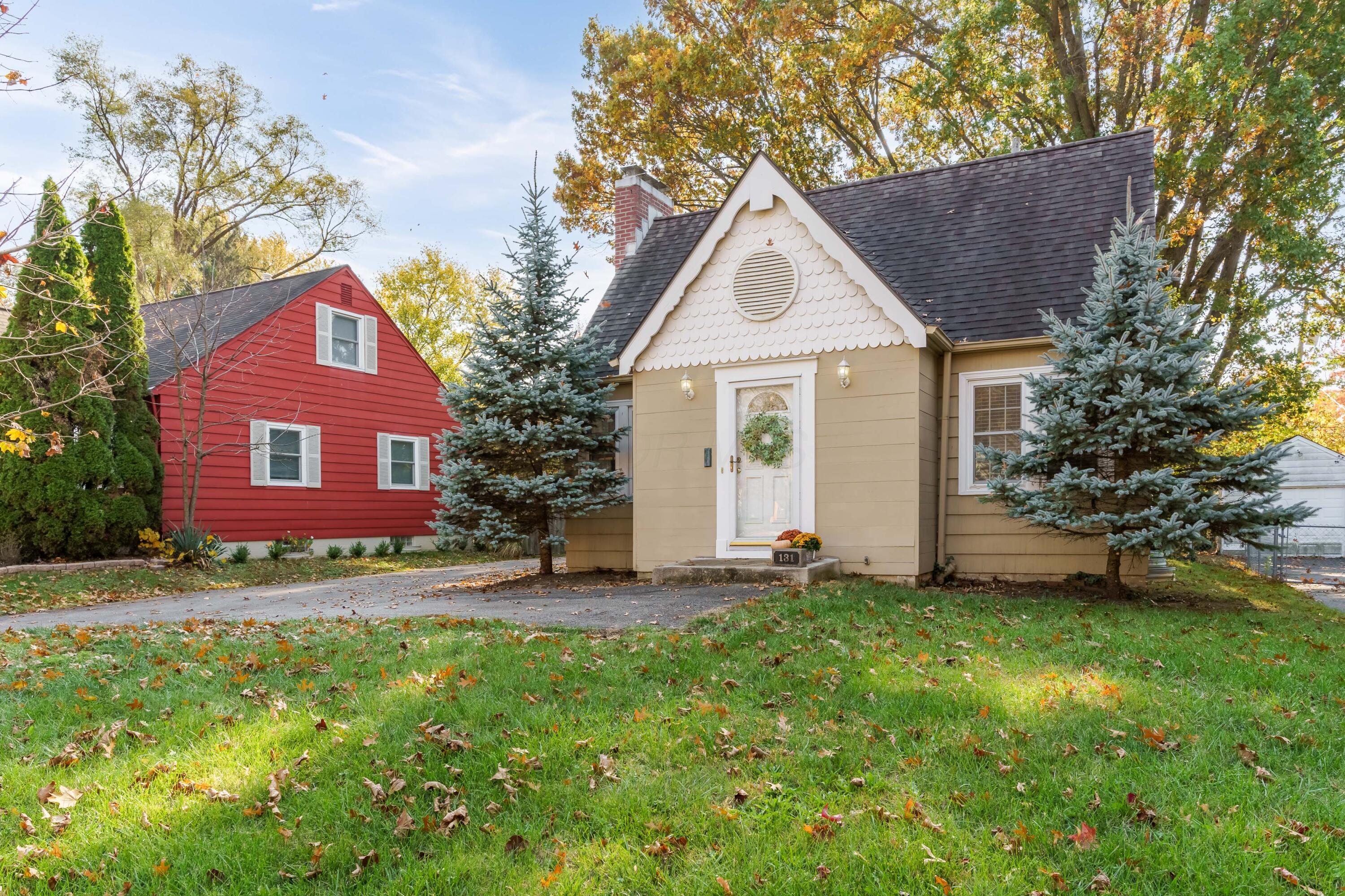 131 West Henderson Road Columbus, OH 43214 - Photo 4 of 36 Front Exterior