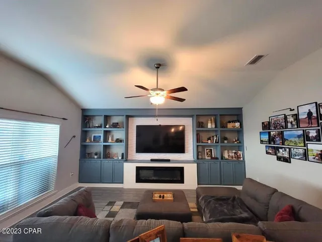 $2,200 | 291 Bayou Bend Lane, Panama City, FL 32404