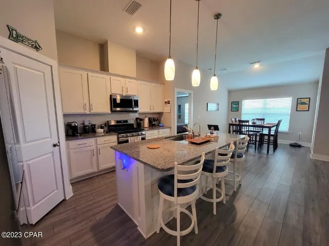 $2,200 | 291 Bayou Bend Lane, Panama City, FL 32404