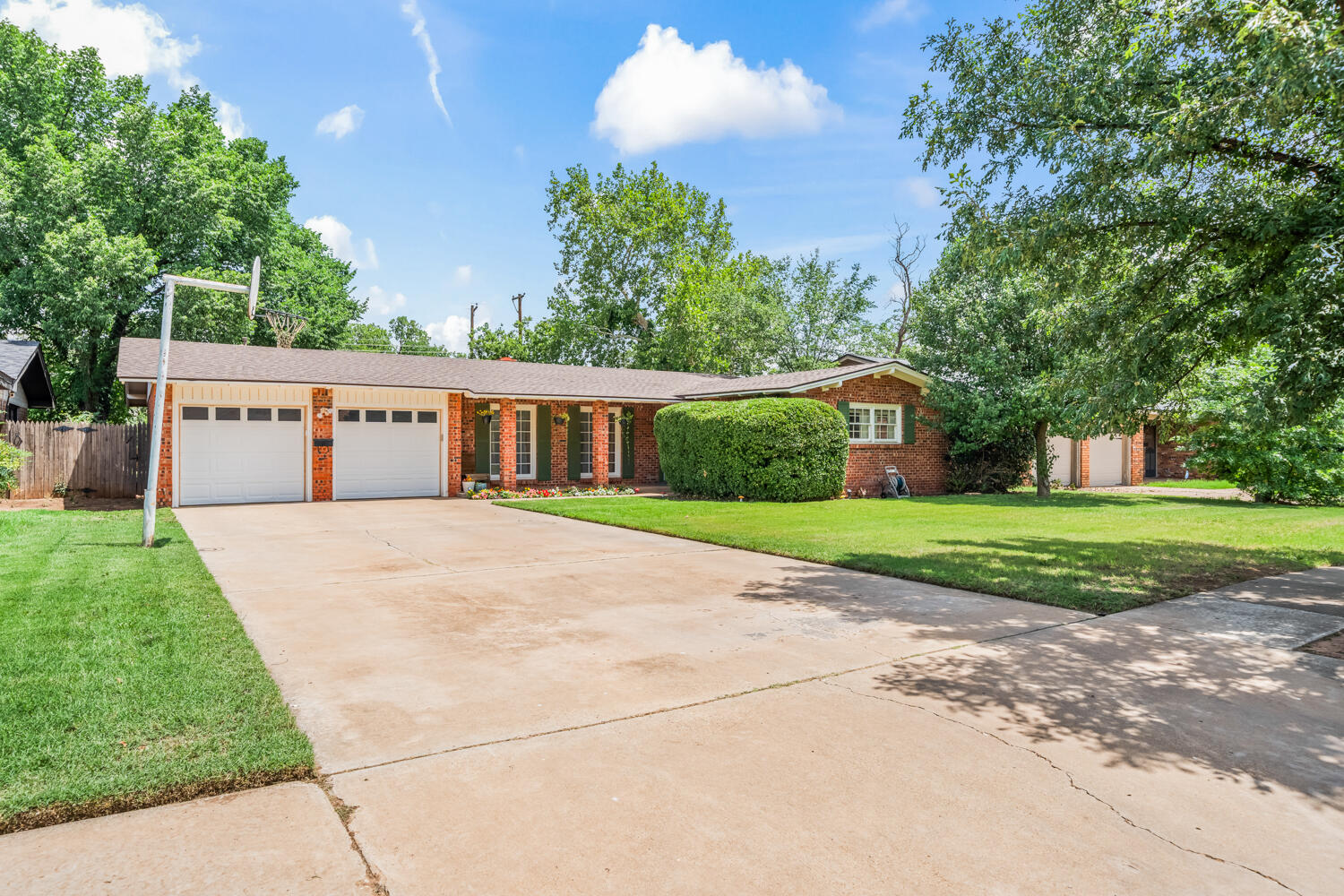 3012 56th Street Lubbock, TX 79413 - Photo 2 of 30 3012 56th St-29