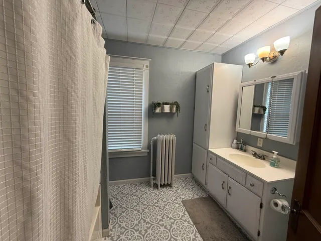 $195,000 | 410 South Sawyer Street, Shawano, WI 54166