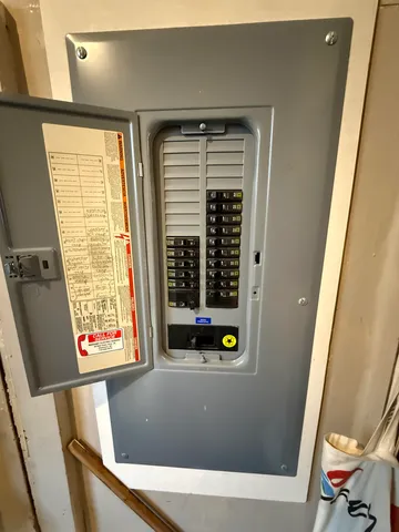 $195,000 | 410 South Sawyer Street, Shawano, WI 54166