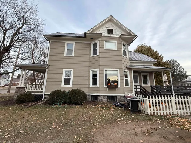$195,000 | 410 South Sawyer Street, Shawano, WI 54166