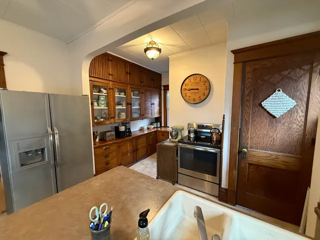 $195,000 | 410 South Sawyer Street, Shawano, WI 54166