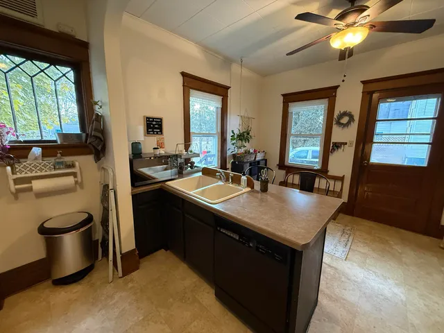 $195,000 | 410 South Sawyer Street, Shawano, WI 54166