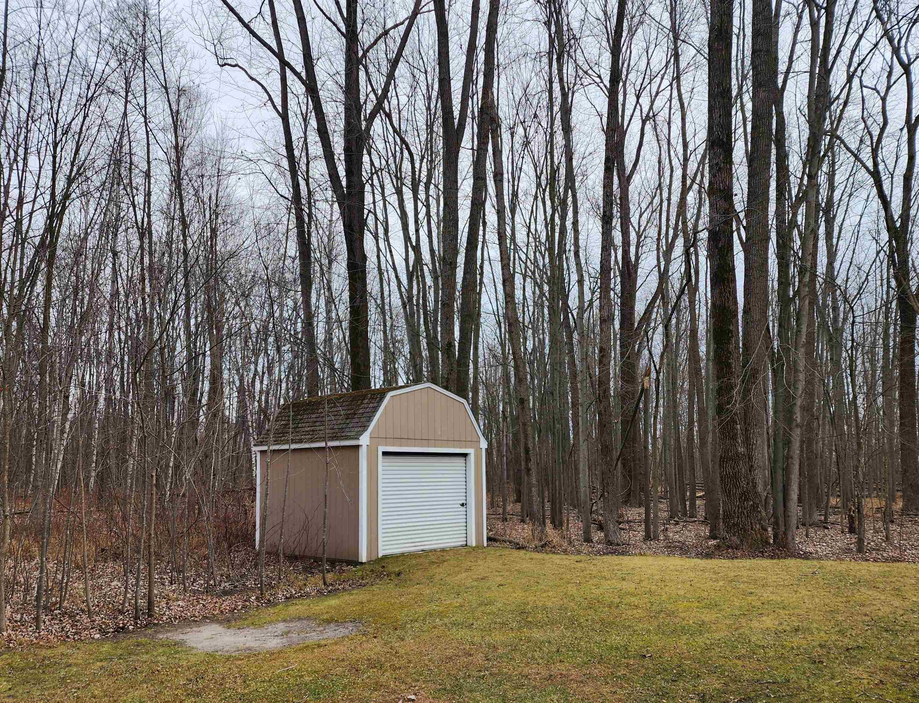 3400 North Sturgeon Road Midland, MI 48642 - Photo 10 of 65