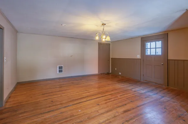 $250,000 | 11 Main Street, Greenville, NH 03048