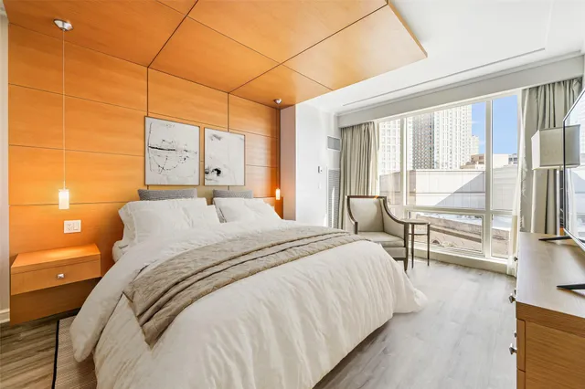 $4,250 | 1 Renaissance Square, Unit 8E, White Plains, NY 10601