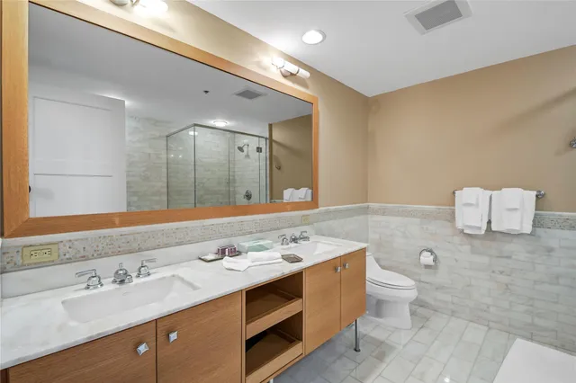 $4,250 | 1 Renaissance Square, Unit 8E, White Plains, NY 10601