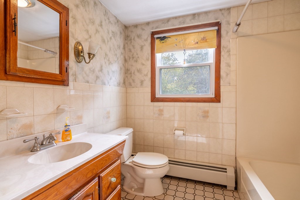 110 Bushee Road Swansea, MA 02777 - Photo 13 of 28 Gallery Image 13