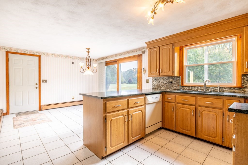 110 Bushee Road Swansea, MA 02777 - Photo 6 of 28 Gallery Image 6