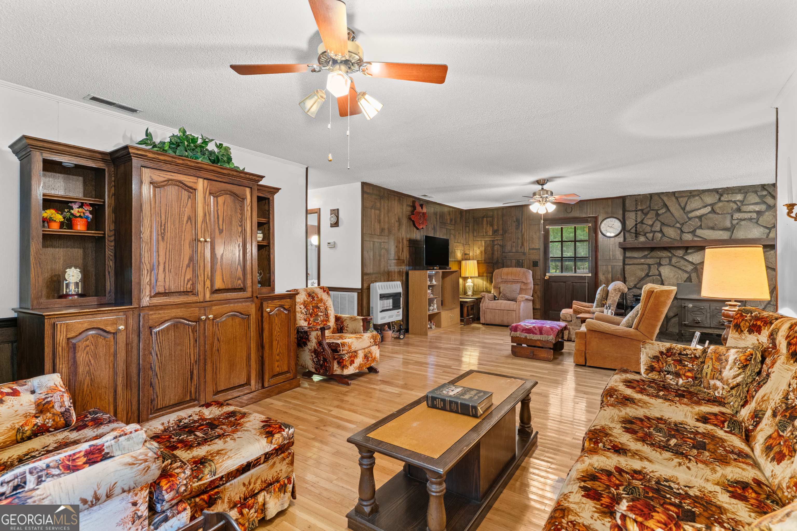 437 Cohutta Beaverdale Road Cohutta, GA 30710 - Photo 12 of 49