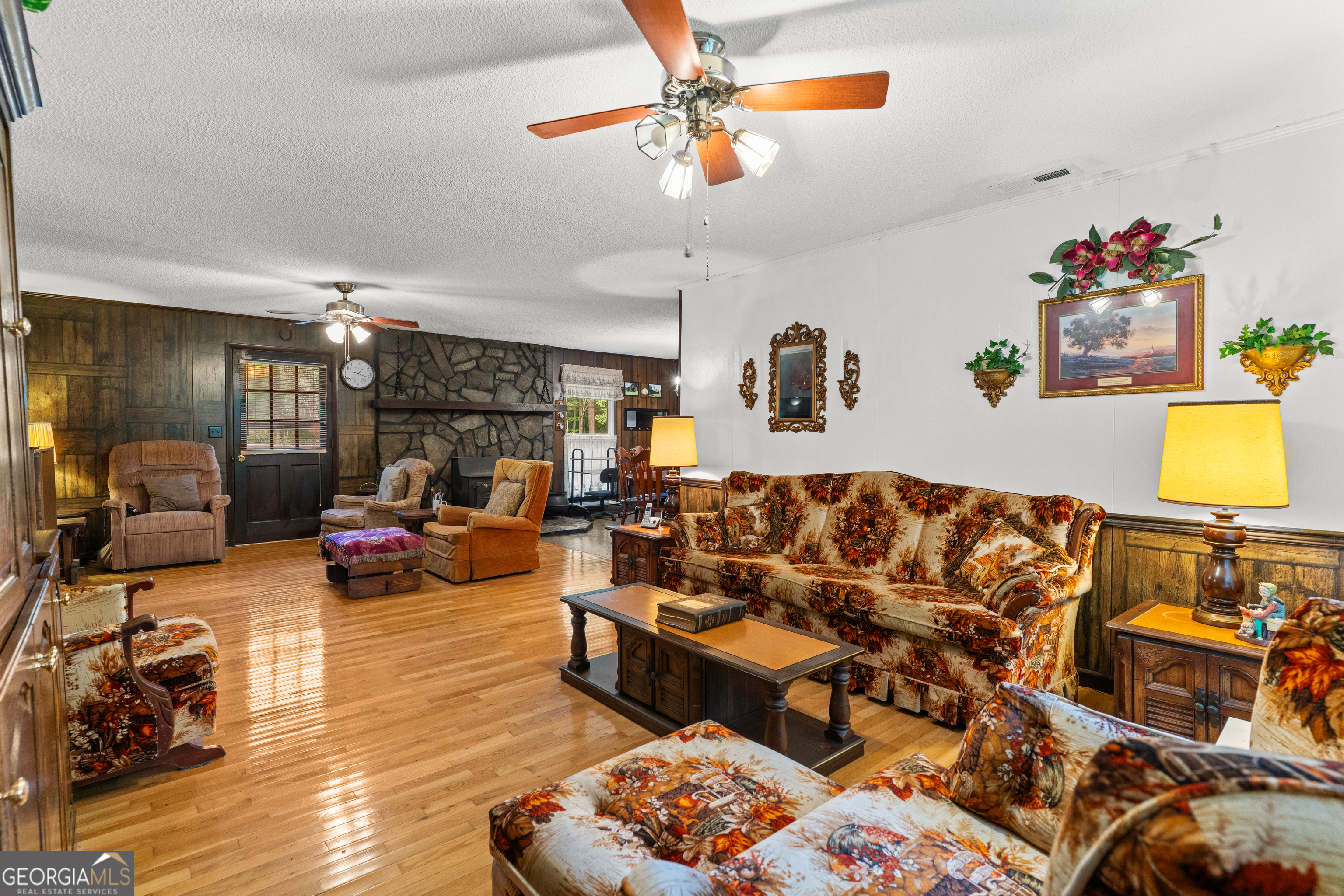 437 Cohutta Beaverdale Road Cohutta, GA 30710 - Photo 10 of 49