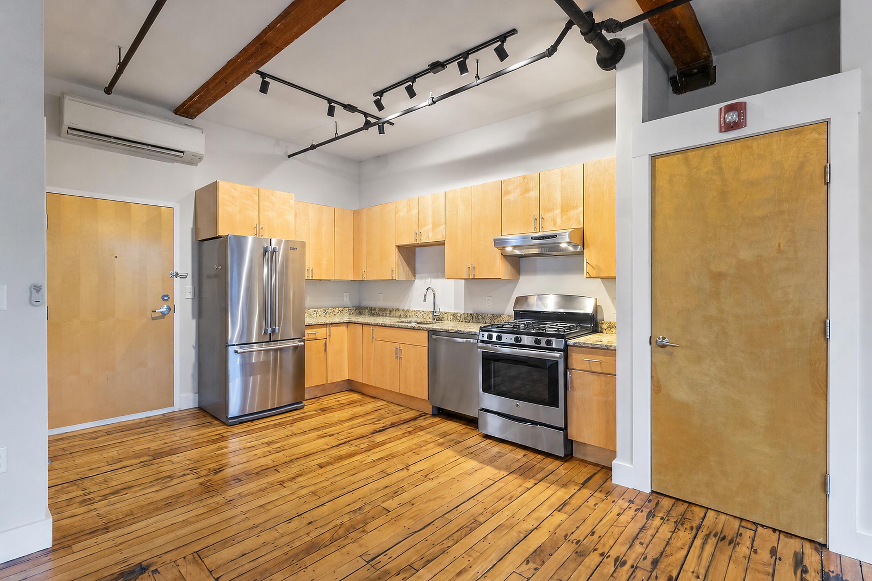 2 Main Street, Unit 35208 Biddeford, ME 04005 - Photo 13 of 37 2 Main St. #35-208