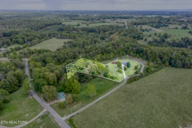 $344,900 | 2047 Todd Road, Clarkrange, TN 38553