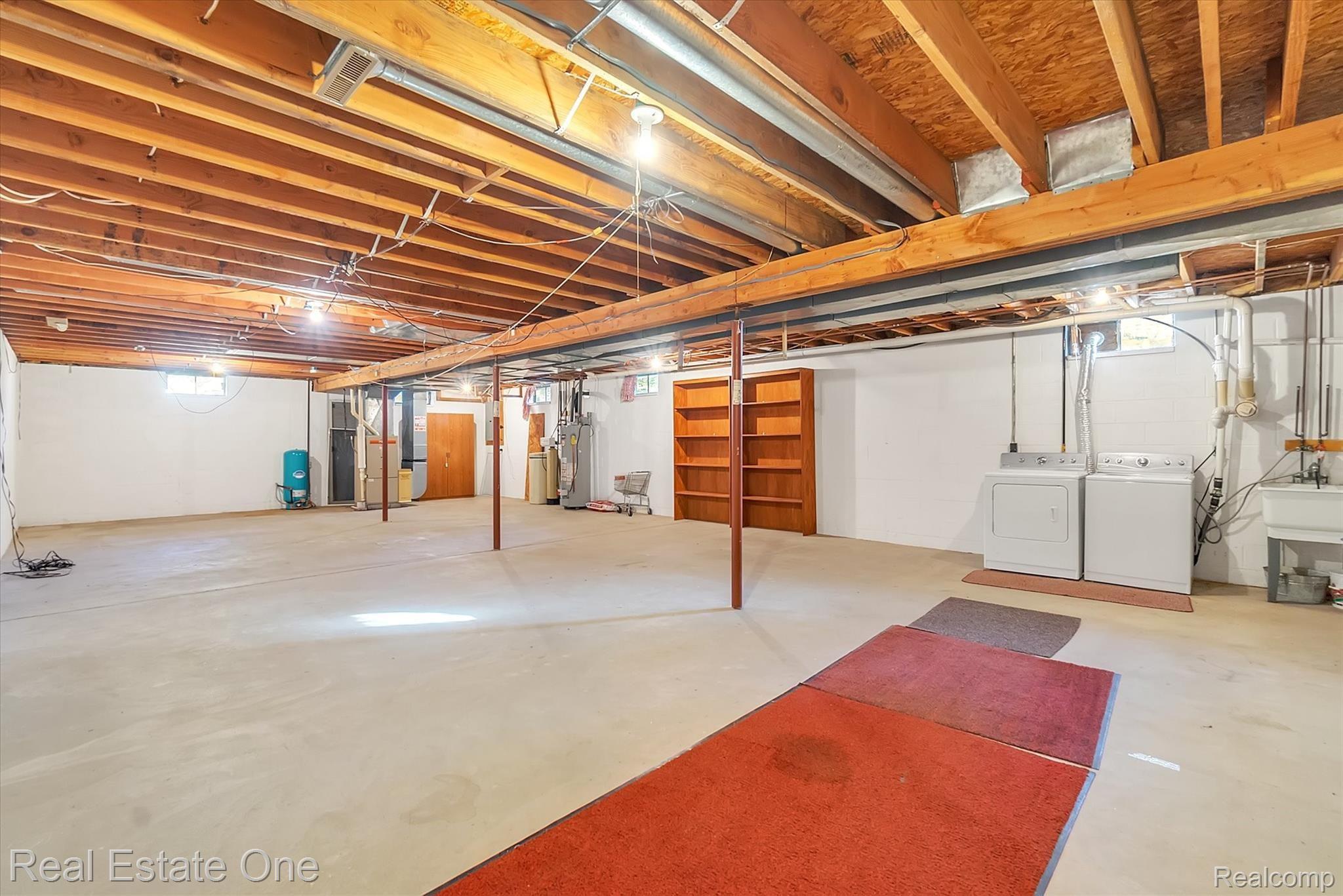 4522 Stow Road Fowlerville, MI 48836 - Photo 21 of 30 22-4522-Stow-Rd-Fowlerville-WindowStill-Real-Estate-Photography-22.jpg