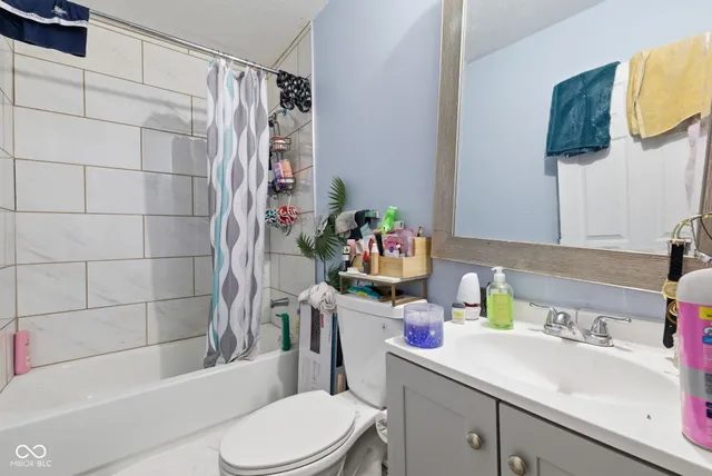 $259,000 | 33 North Sherman Drive, Indianapolis, IN 46201