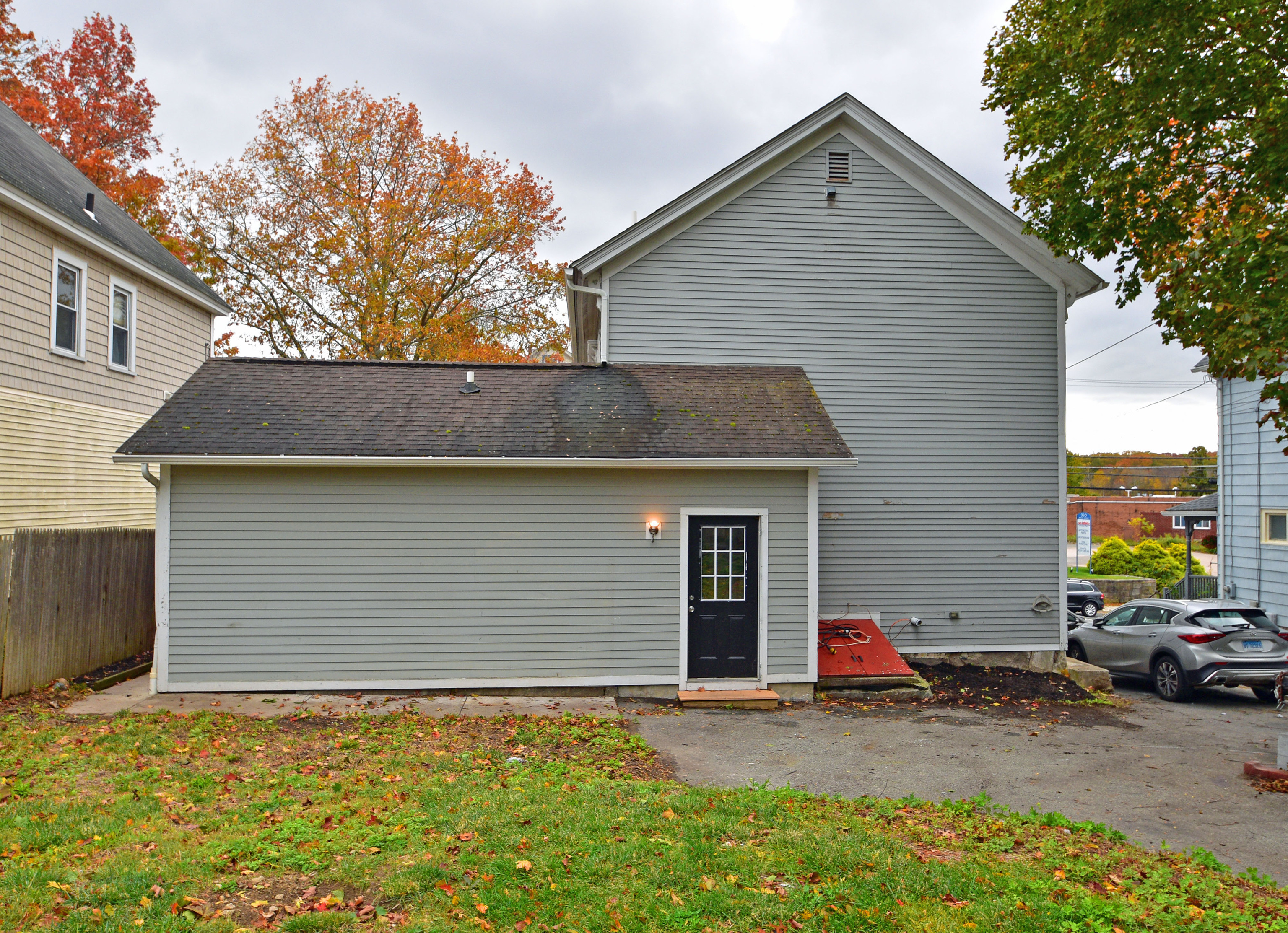 385 Broad Street New London, CT 06320 - Photo 27 of 29