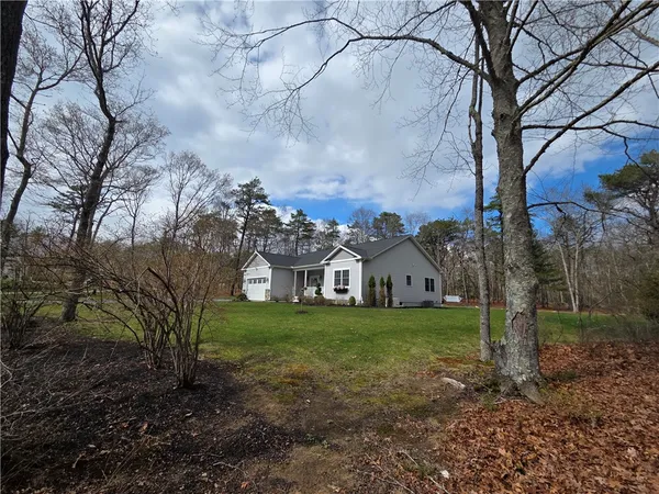 $869,900 | 40 Stag Circle, Charlestown, RI 02813