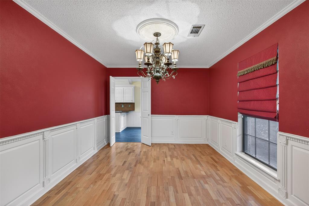 401 Cane Bend Drive Haughton, LA 71037 - Photo 3 of 27 a view of a livingroom with wooden floor