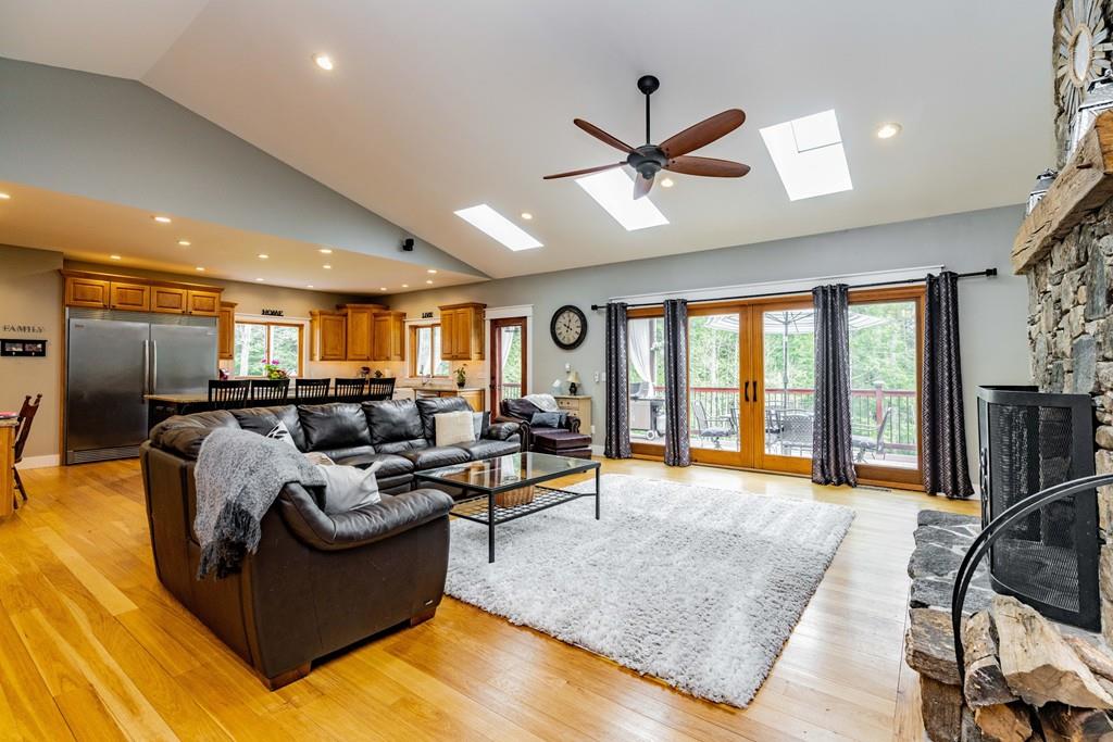 76 South Longyard Road Southwick, MA 01077 - Photo 8 of 42 Gallery Image 8